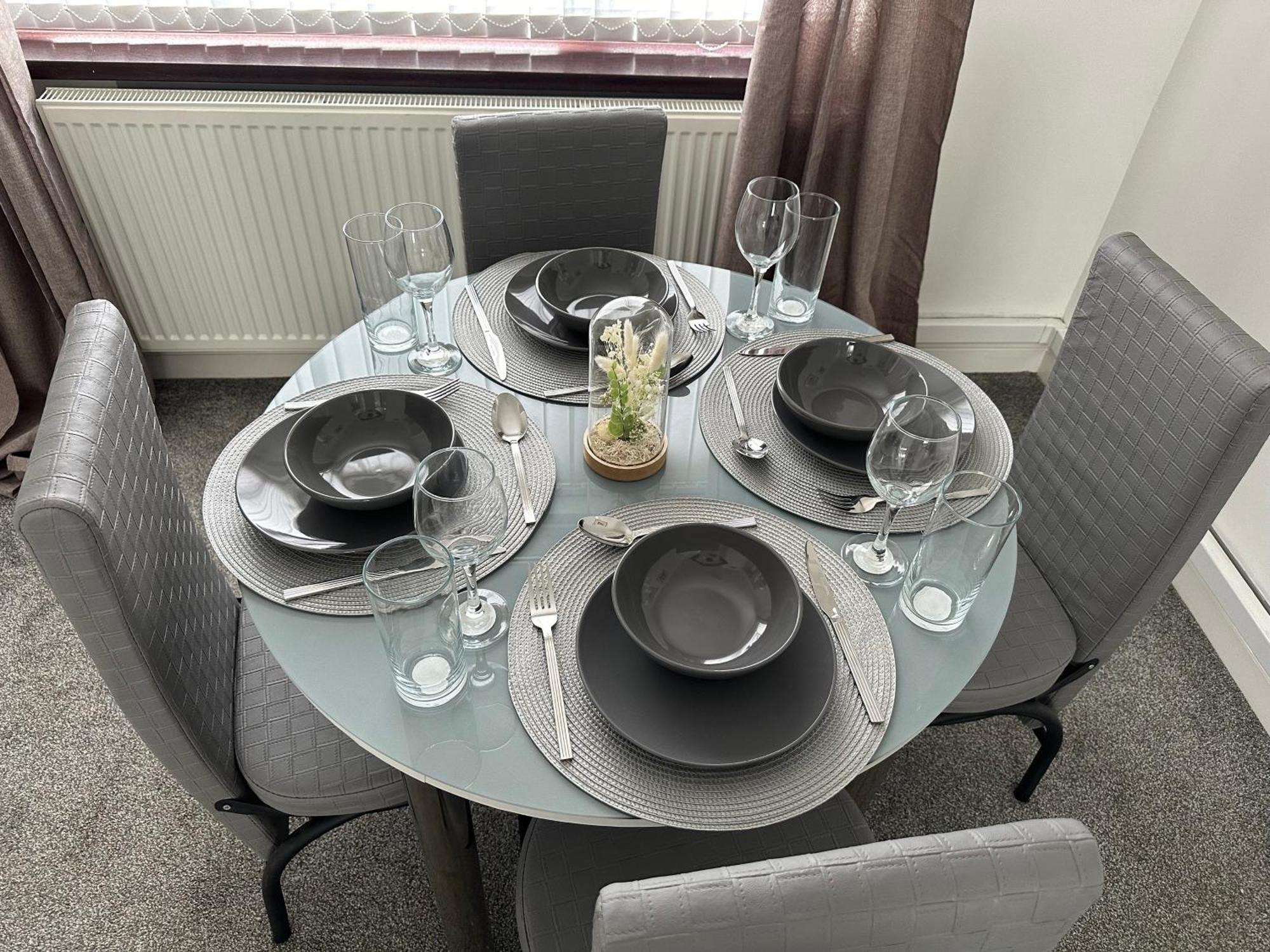 פיטרלי Lovely 3 Bedroom House Close To City Centre מראה חיצוני תמונה