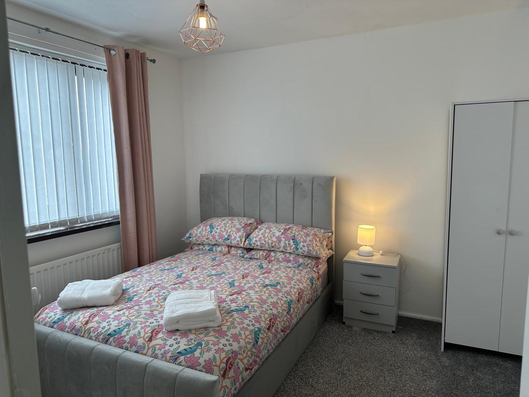 פיטרלי Lovely 3 Bedroom House Close To City Centre מראה חיצוני תמונה