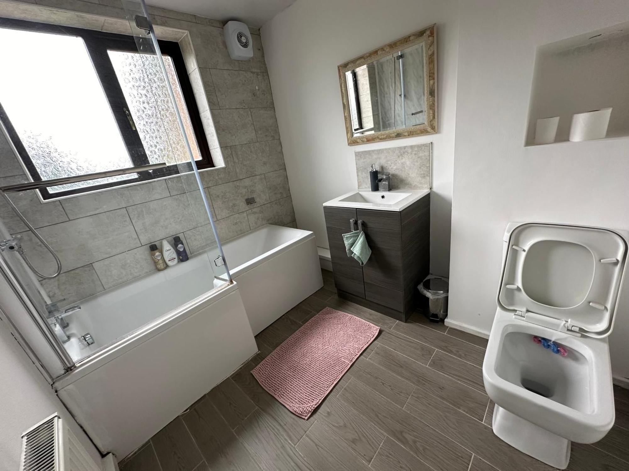 פיטרלי Lovely 3 Bedroom House Close To City Centre מראה חיצוני תמונה